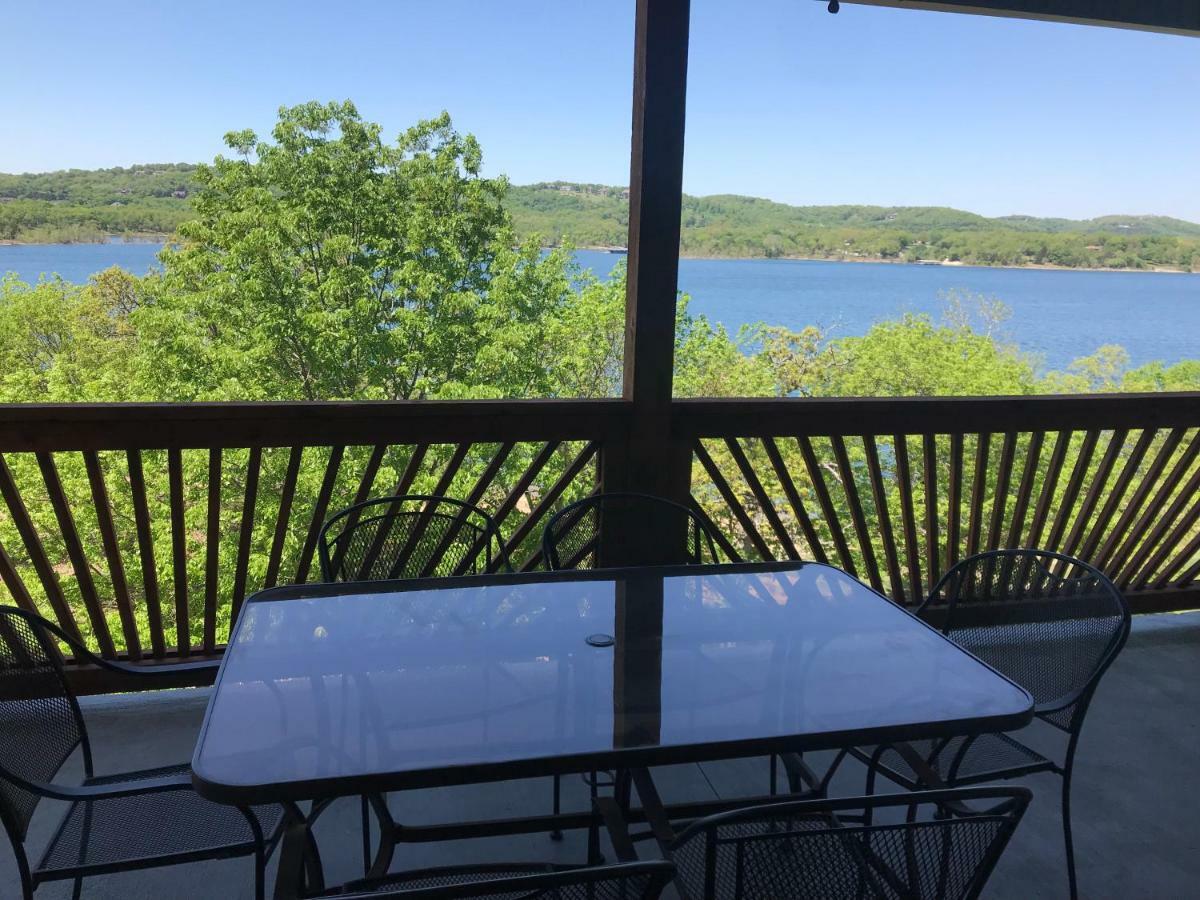 Lakefront And Lake View Indian Point Condo With Boat Slip Бренсън Екстериор снимка